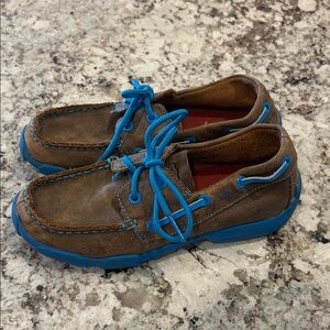 Boys twisted X slip ons size 1.5